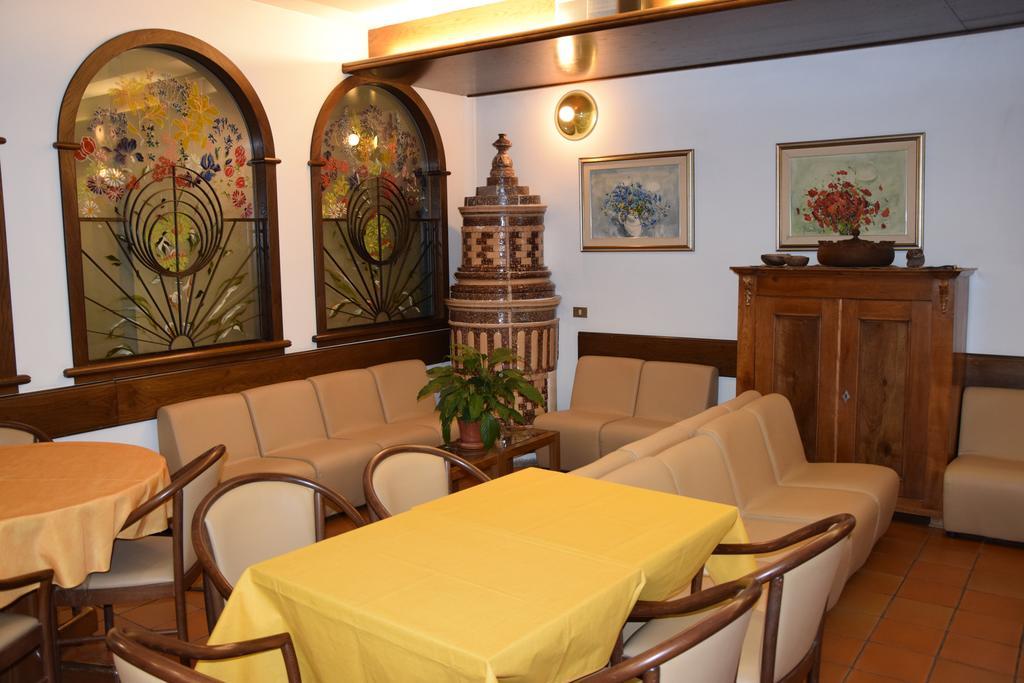 באסלגה די פינה Hotel Olimpic מראה חיצוני תמונה