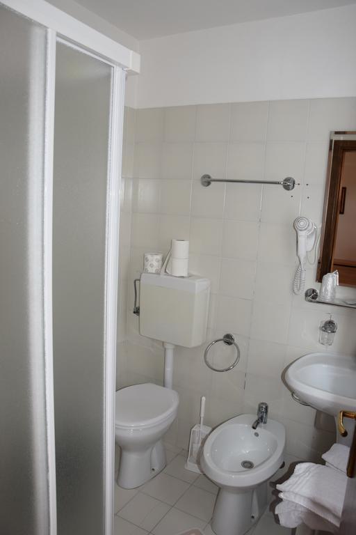 באסלגה די פינה Hotel Olimpic מראה חיצוני תמונה