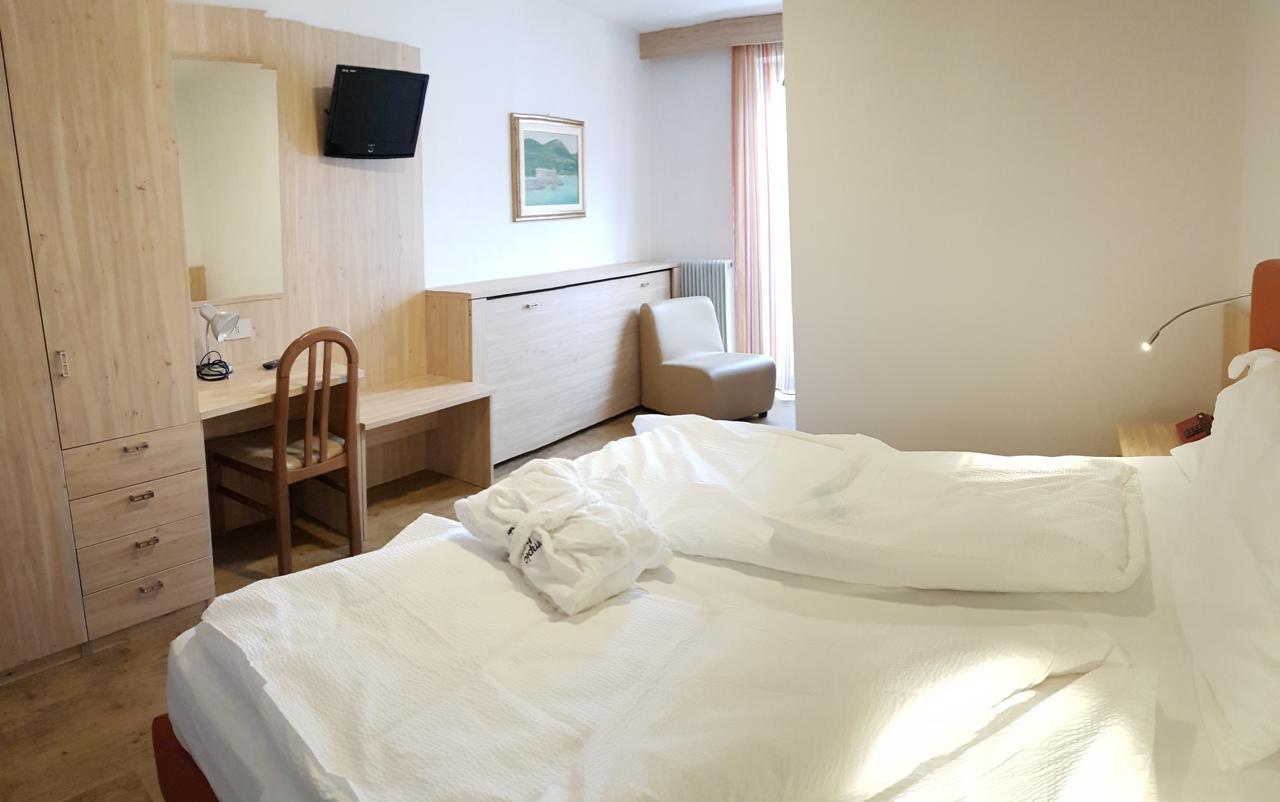 באסלגה די פינה Hotel Olimpic מראה חיצוני תמונה