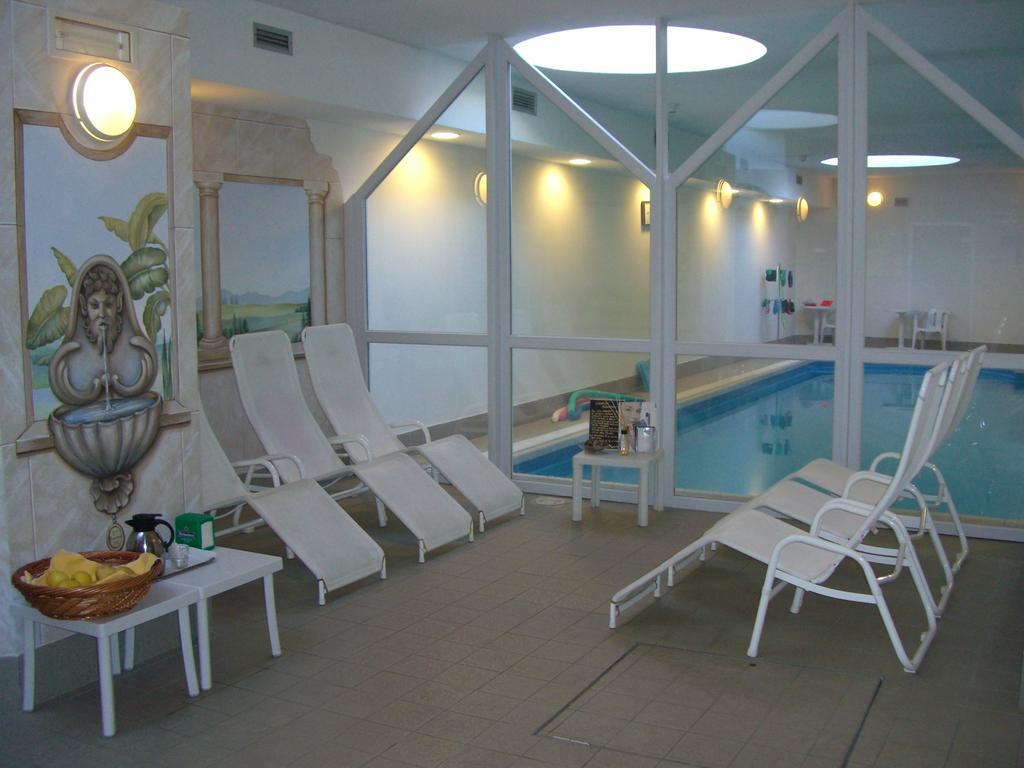 באסלגה די פינה Hotel Olimpic מראה חיצוני תמונה